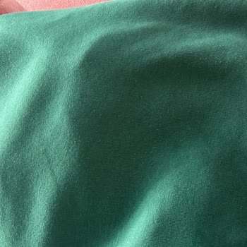 Mavi Sweatshirt Tüylenme