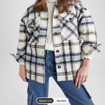 DeFacto Ürünün Fiyatı Arttırdıkları İçin Yanlış Ürün Gönderimi Yapıyorlar