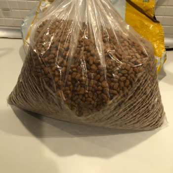Amazon Kedi Maması Skandalı