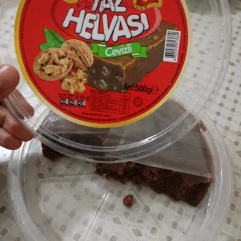 Koska Mahir Gıda Helvanın İçinden Taş Çıktı Ve Dolgum Kırıldı