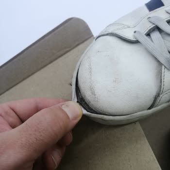 Adidas Tabanı Kopan Spor Ayakkabı Kullanıcı Hatası Denilerek İade Edilmesi