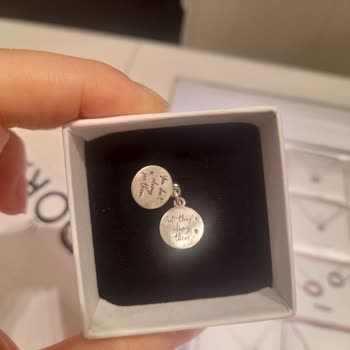 Pandora Mücevher Pandora Kullanılmış Charm Sattı