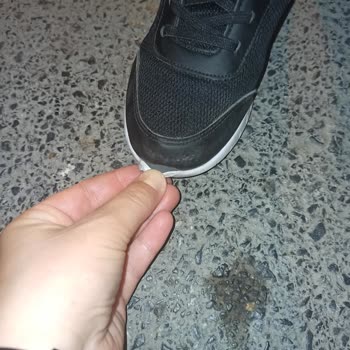 Fidan Kundura Kalitesiz Fidan Ayakkabısı