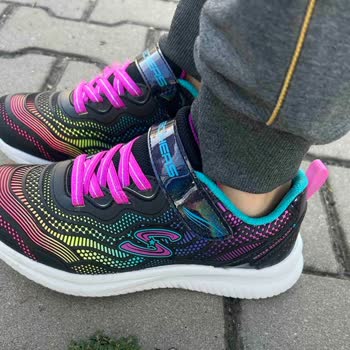 Skechers Dayanılmaz Kötü Kokuyor