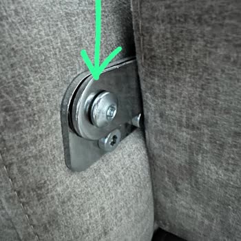 Engince Koltuk Takımı Bağlantı Aparatı Bozuldu