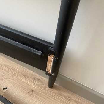 Manje Vivense Sattığı Ürünün Arkasında Durmuyor. Dalga Geçiyor