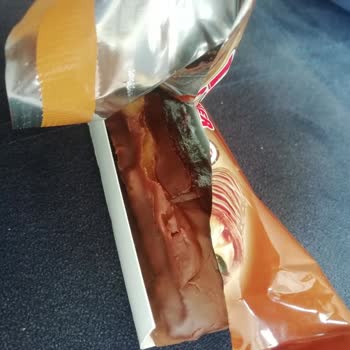 SKT Geçmediği Halde Küflenmiş Ülker Albeni Bar Kek