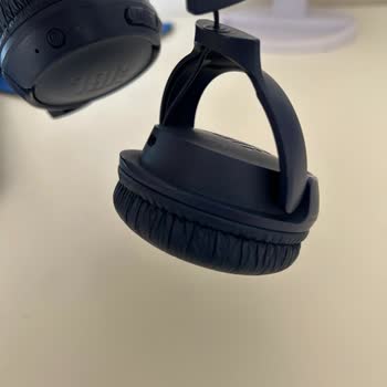 JBL Kulaklık Kırıldı Ve Bunun İçin Teknik Servis Yok