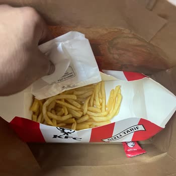 Yemeksepeti KFC Eksik Ürün Sorunu Çözmüyorlar