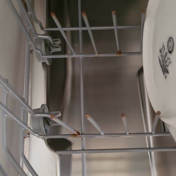 Arçelik 6343 Bulaşık Makinesi Sepeti Paslandı