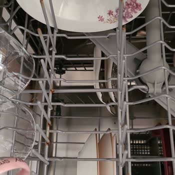 Arçelik 6343 Bulaşık Makinesi Sepeti Paslandı