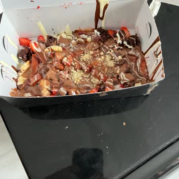 Çikolata Kuşağı Kızılay'da Tatlının Gönderim Şekli Yanlış