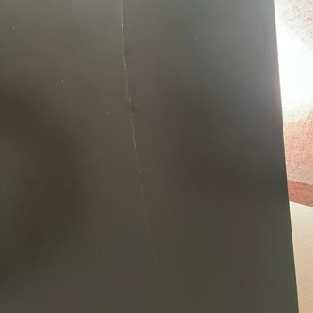 Vivense Kusurlu (Çatlak) Gardırop