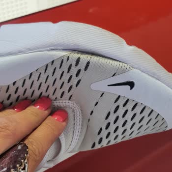 Ayıplı Ürün Satıp, Sattığı Ürünün Arkasında Durmamak. Nike, SuperStep