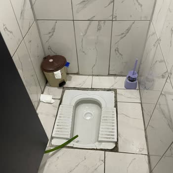 Erzurum Teknik Üniversitesi Kütüphanesi Temizlik Sorunu.