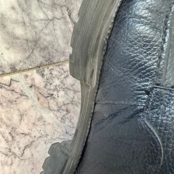 Pierre Cardin Giyim Kusurlu Ayakkabıyı İade Alıp Ayakkabıyı Tekrar Almak İçin Fark İstiyor