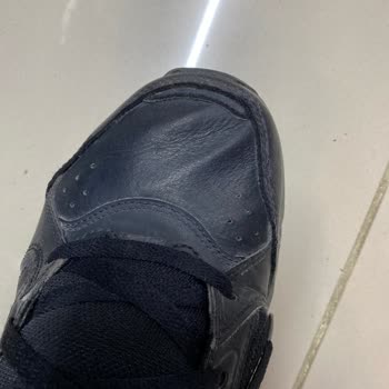 Nike Kendi Sitesinden Aldığım Ayakkabı Kusurlu Geldi