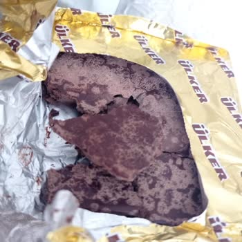 Ülker Şeker İlavesiz Bitter Çikolata Bozuk Çıktı