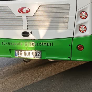 BURULAŞ Otobüs Şoförünün 2 Kilometre Yürütmesi