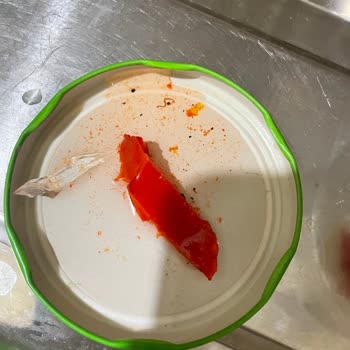 A101 Galle Turşusundan Cam Parçası Çıktı