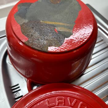 Lava Döküm Tencerelerimde Kaplama Sıkıntısı Var