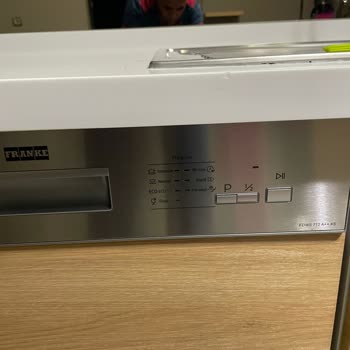 Franke Bulaşık Makinesinin Alt Ve Üst Sepetinin Paslanması Ve Çürümesi