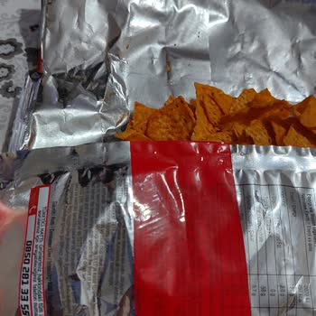 Doritos Ağzı Açık Ürünü Bantlayıp Satmak