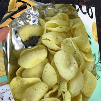 BİM Patito Kaşık Cipsin İçinde Küflü Bir Şey Çıktı