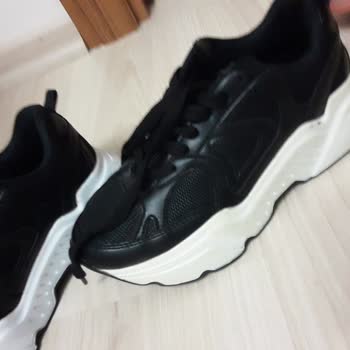 Marjin Ayakkabı Ayakkabıda Yırtık Ve Sararma Sorunu