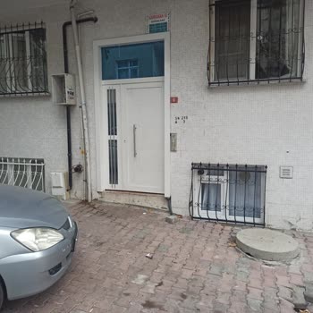 Esenyurt Belediyesi Kaldırım Ve Kanalizasyon Kapakları Sorunu