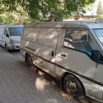 Emniyet Genel Müdürlüğü Terk Edilmiş Minibüsler