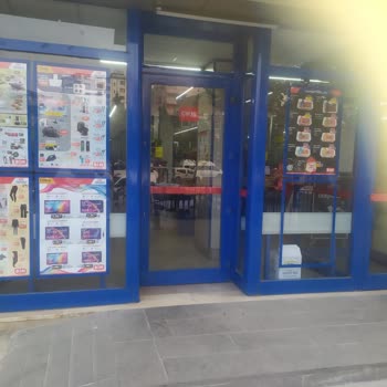 BİM Müşteri Memnuniyetsizliği Ve İlgisizliği