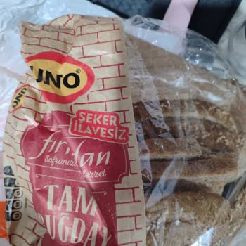Uno Ekmek Küflü Ekmek Satıyor