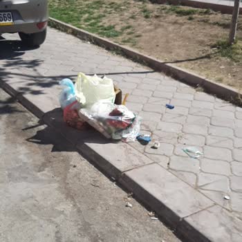 Keçiören Belediyesine Bağlı Mahallerde Çöp Konteyneri Olmaması