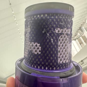 Dyson V12 Sürekli Filtre Yıkayın Uyarısı