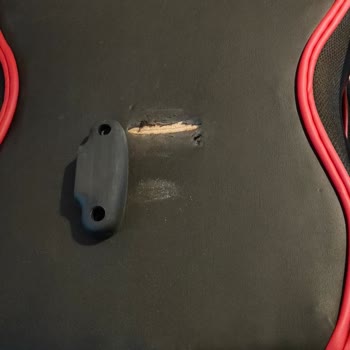 Türksit Büro Mobilya Oyuncu Koltuğu İkiye Ayrıldı