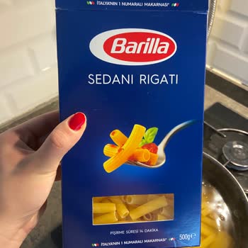 Barilla Makarna Kutusundan Çıkan İlginç Cisim