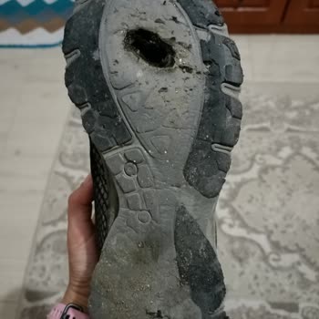 Lumberjack Ayakkabı Tabanı Delindi!