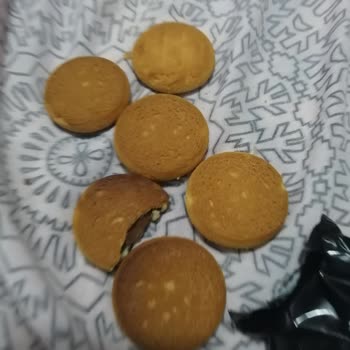 Ülker Biskrem Bisküvi Dibi Çok Fazla Kızarmış