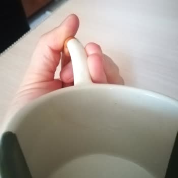 Vina Seramik İlk Kahvede Fincanlarım Çatladı