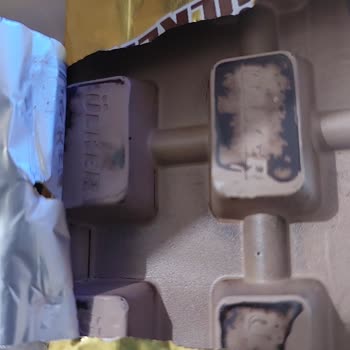 Ülker Bozuk Çikolata Üretiyor