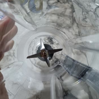 Bosch MUMS2VM40 Blender Paslandı.