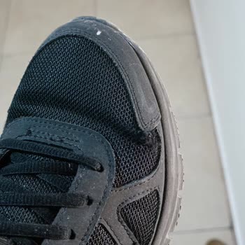Skechers Ayakkabı 3 Ayda Yırtıldı