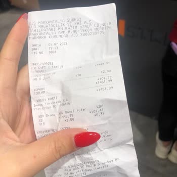 Markantalya AVM In Street Garantili Diye Sattığı Ayakkabı