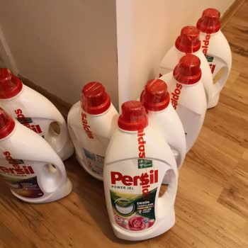 Persil Çok Gösterip Az Gönderi