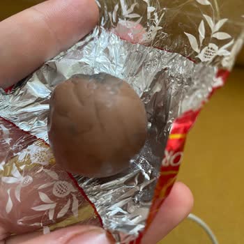 Lindt Çikolata Bozuk Çikolata Renk Değişikliği