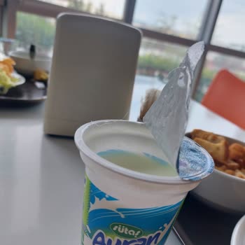 Sütaş Ayran Ve Yoğurt