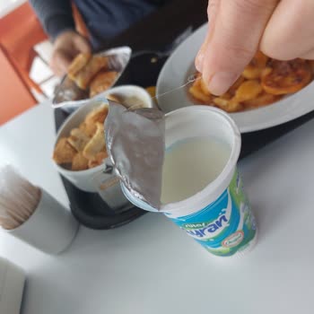 Sütaş Ayran Ve Yoğurt