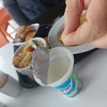 Sütaş Ayran Ve Yoğurt