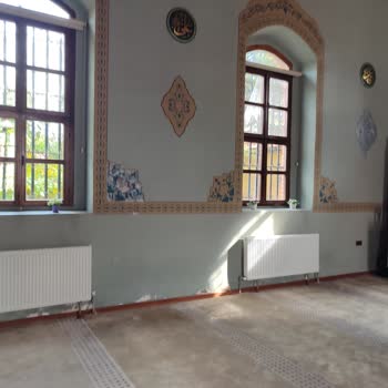 Diyanet İşleri Başkanlığı Hacı Hasan Camii Bakımsızlığı...
